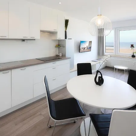 1 Bedroom Stunning In 아파트